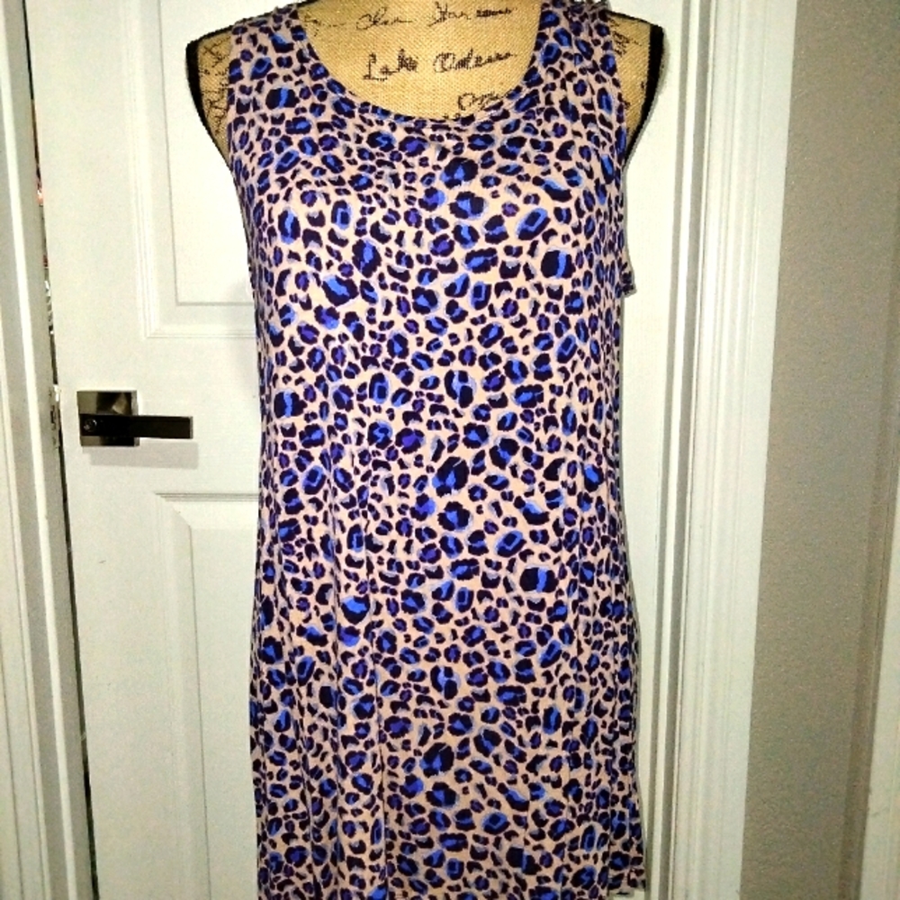 Logo Large layering tank